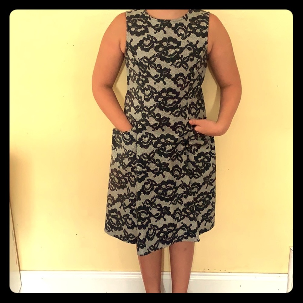 Crazy8 grey and black flower dress